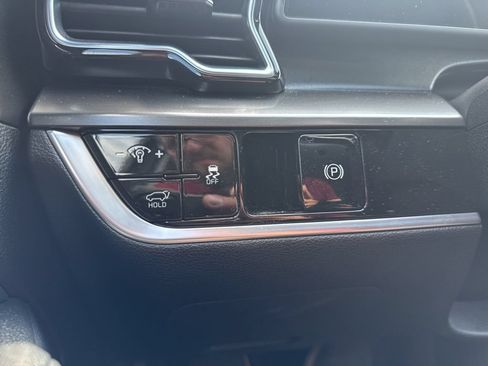 Used 2025 Kia Sportage EX w/ Premium Package FWD image 25