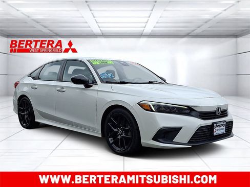 Used 2022 Honda Civic Sport image 1