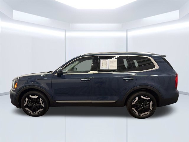 Certified 2023 Kia Telluride S FWD image 3