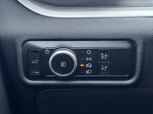 Certified 2023 Ford Explorer XLT w/ Equipment Group 202A image 29