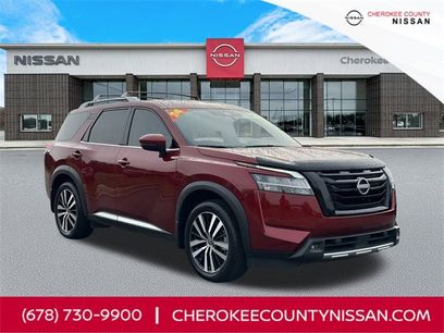 Certified 2024 Nissan Pathfinder Platinum w/ Black Appearance Package