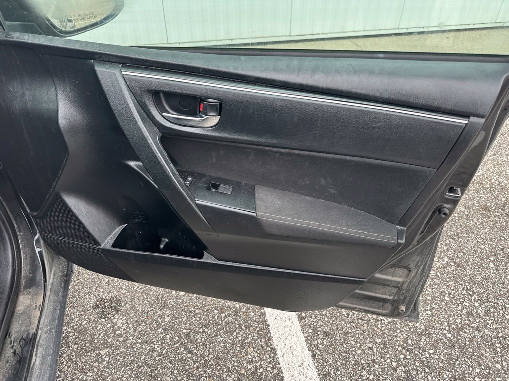 Used 2019 Toyota Corolla LE FWD image 26