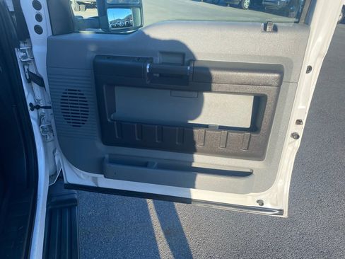 Used 2015 Ford F350 XL image 24