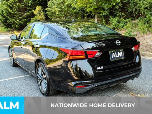 Used 2025 Nissan Altima 2.5 SV FWD image 4