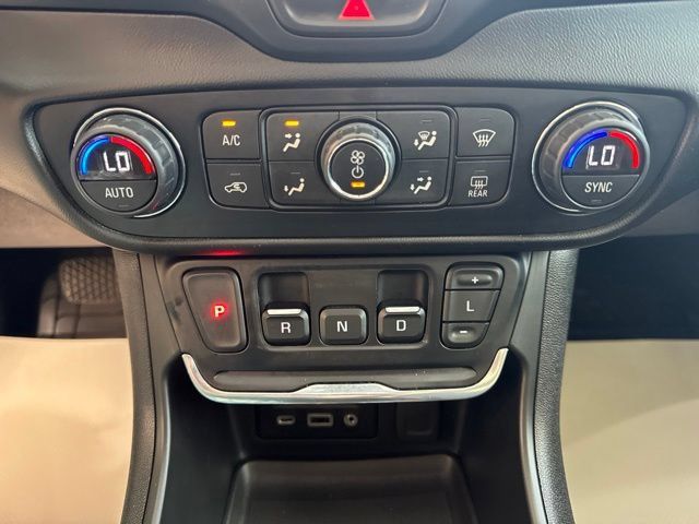 Used 2021 GMC Terrain SLT w/ Infotainment Package II AWD/4WD image 20
