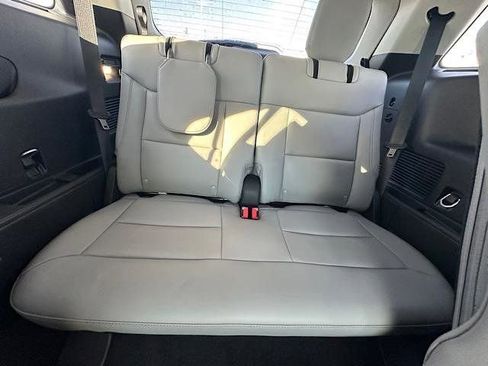 New 2025 Ford Explorer Active w/ Active Comfort Package image 12