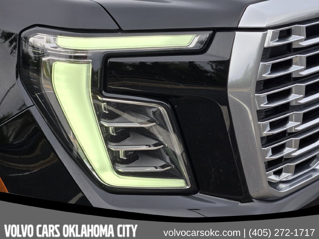 Used 2025 GMC Yukon XL Denali w/ Sun & Power Step Package AWD/4WD image 7