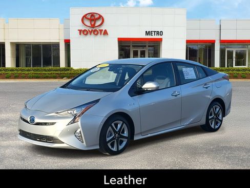 Certified 2017 Toyota Prius Four Touring image 1
