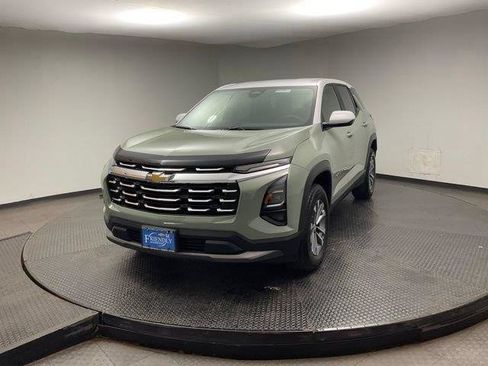 Certified 2025 Chevrolet Equinox LT AWD/4WD image 3