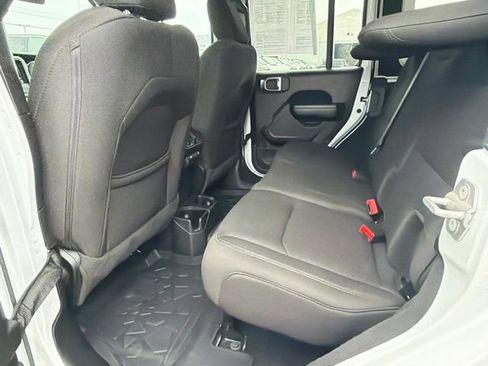Used 2021 Jeep Wrangler Unlimited Sport AWD/4WD image 16
