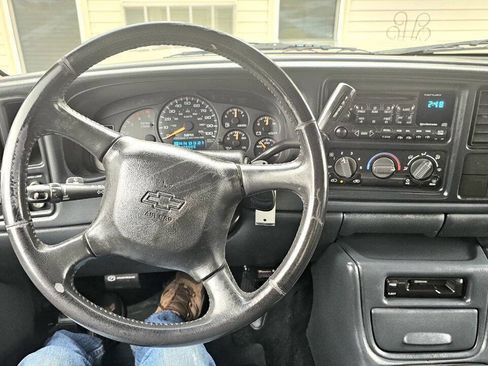 Used 2002 Chevrolet Silverado 2500 LT image 7