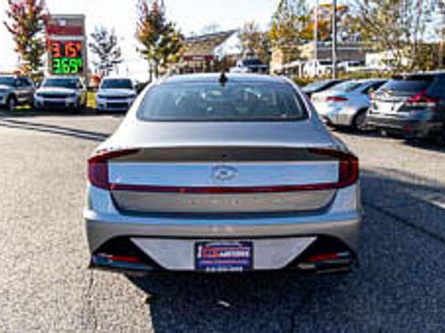 Used 2020 Hyundai Sonata SEL w/ Convenience + Sunroof Package image 5