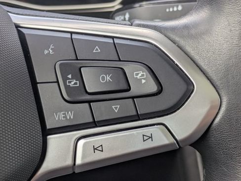 Used 2024 Volkswagen Jetta SE FWD image 25