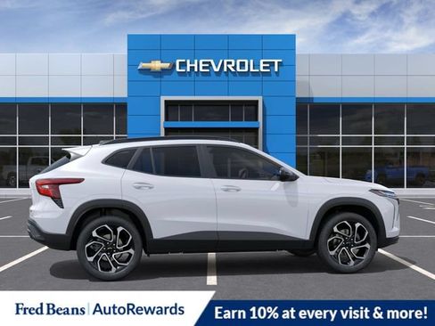 New 2026 Chevrolet Trax RS w/ Driver Confidence Package FWD image 6