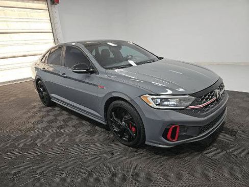 Used 2023 Volkswagen Jetta GLI Autobahn FWD image 3