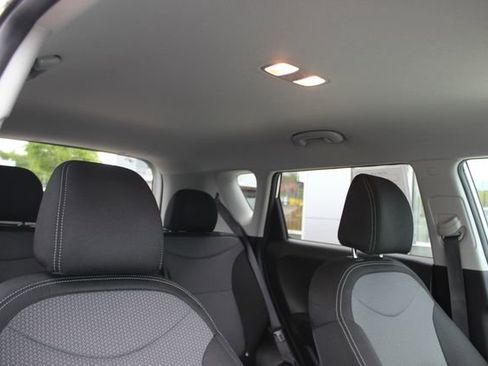 Used 2019 Kia Soul + FWD image 30
