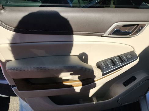 Used 2019 GMC Yukon Denali w/ Denali Ultimate Package image 15