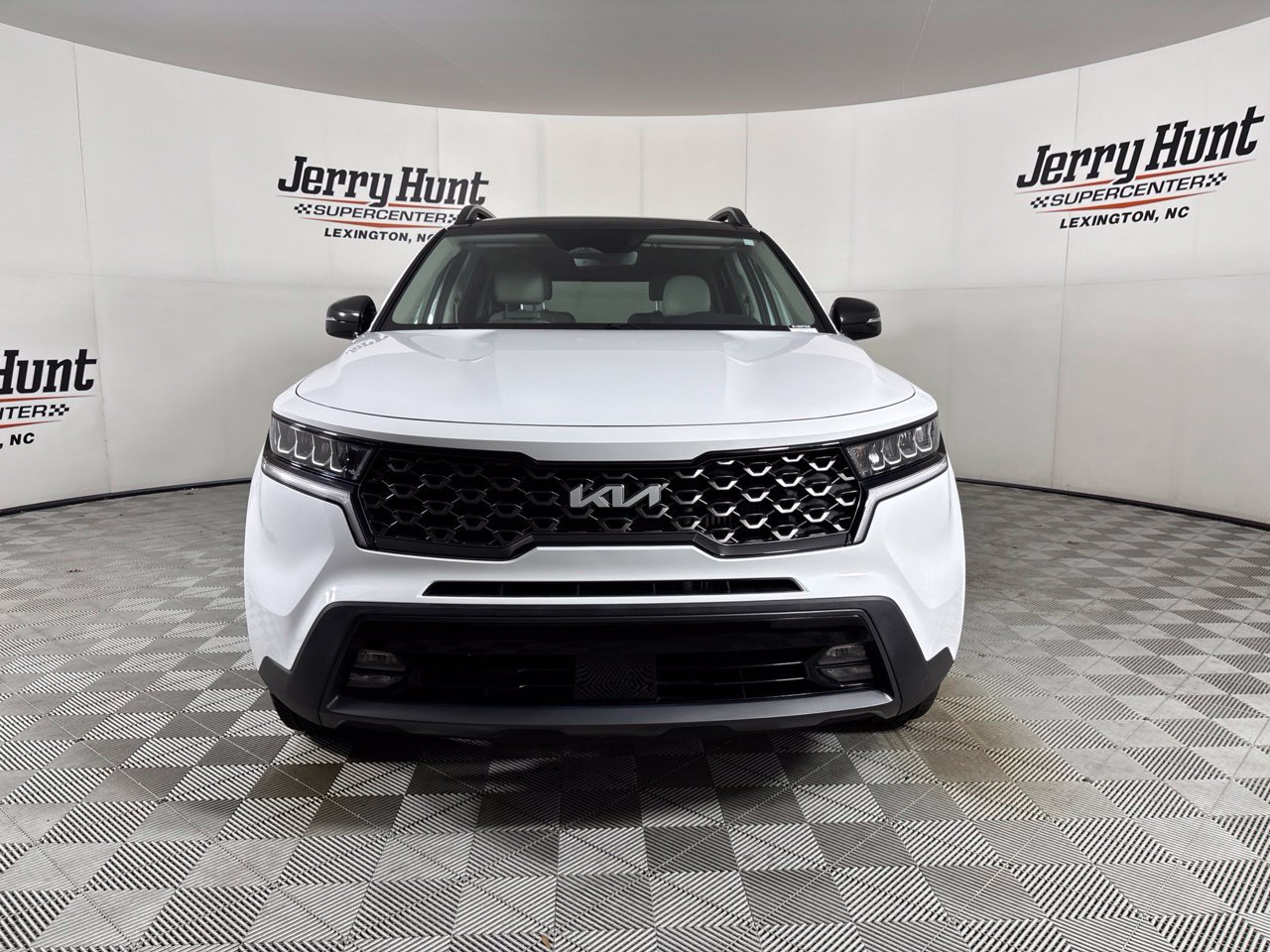 Used 2023 Kia Sorento X-Line EX AWD/4WD image 2