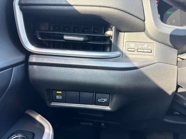 Used 2026 Toyota Grand Highlander XLE FWD image 27