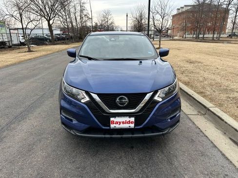 Used 2020 Nissan Rogue Sport S image 4