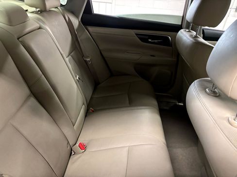 Used 2013 Nissan Altima 2.5 SL w/ Technology Pkg image 15