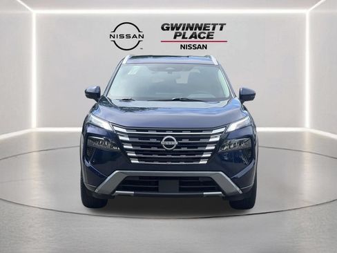 Certified 2026 Nissan Rogue SL FWD image 27