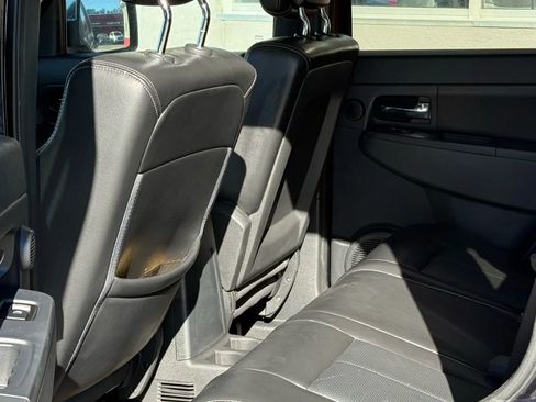 Used 2011 Jeep Liberty Sport image 9