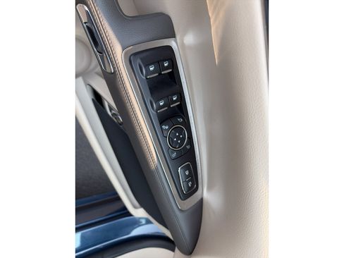 Used 2018 Lincoln Continental Select w/ Continental Climate Package AWD/4WD image 20