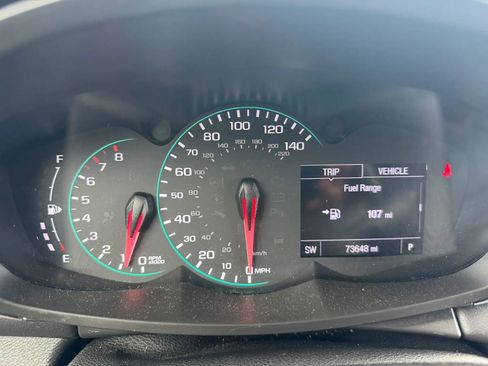 Used 2019 Chevrolet Trax LT w/ LT Convenience Package FWD image 18