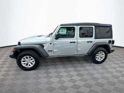 Used 2023 Jeep Wrangler Unlimited Sport AWD/4WD image 9