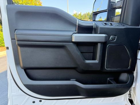 Used 2019 Ford F350 Platinum w/ Platinum Ultimate Package AWD/4WD image 12