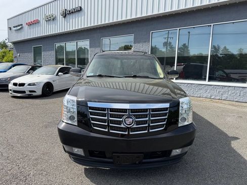 Used 2010 Cadillac Escalade Premium AWD/4WD image 8