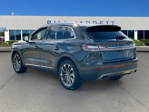 Used 2022 Lincoln Nautilus Reserve image 5