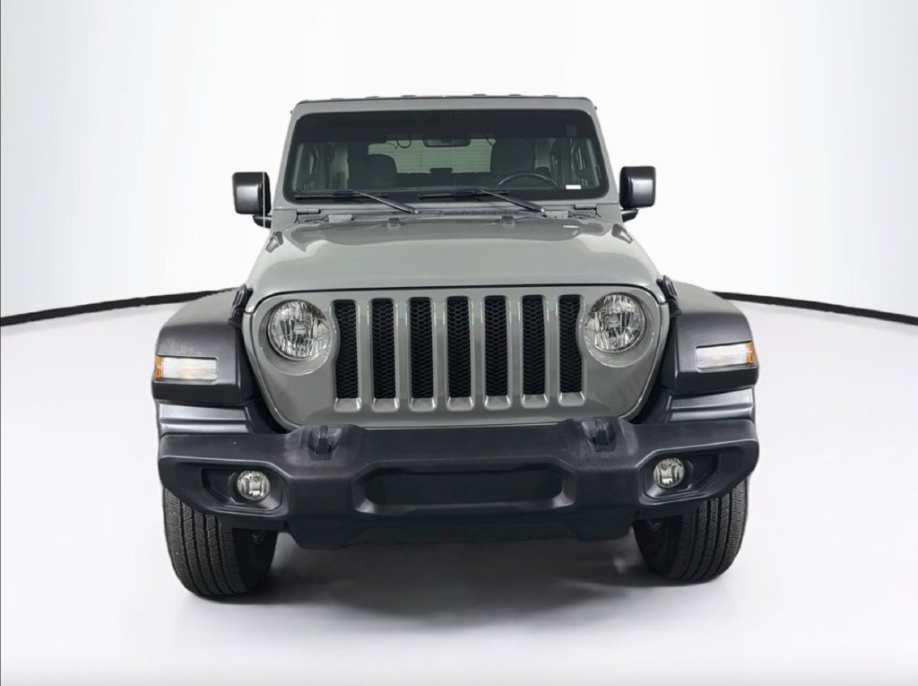 Used 2023 Jeep Wrangler Sport AWD/4WD image 2