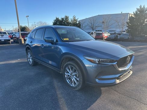 Used 2020 MAZDA CX-5 Grand Touring image 2