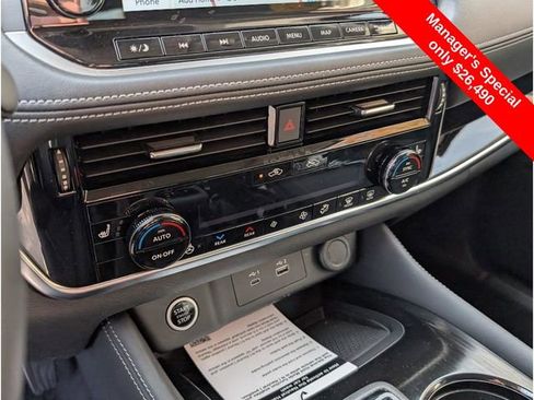 Certified 2023 Nissan Rogue SL w/ SL Premium Package image 23