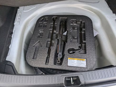 Used 2024 Toyota Corolla LE image 24