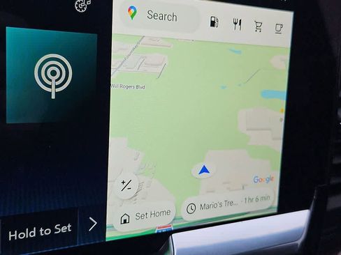 Used 2025 Chevrolet Silverado 2500 LT w/ Convenience Package image 29