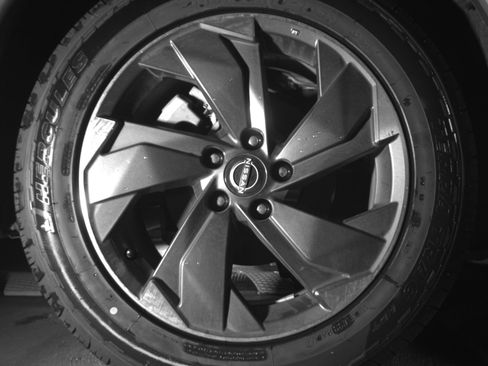 Used 2025 Nissan Rogue SV FWD image 15