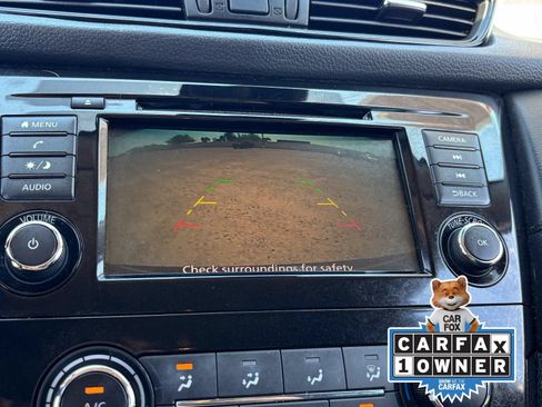 Used 2020 Nissan Rogue S FWD image 23