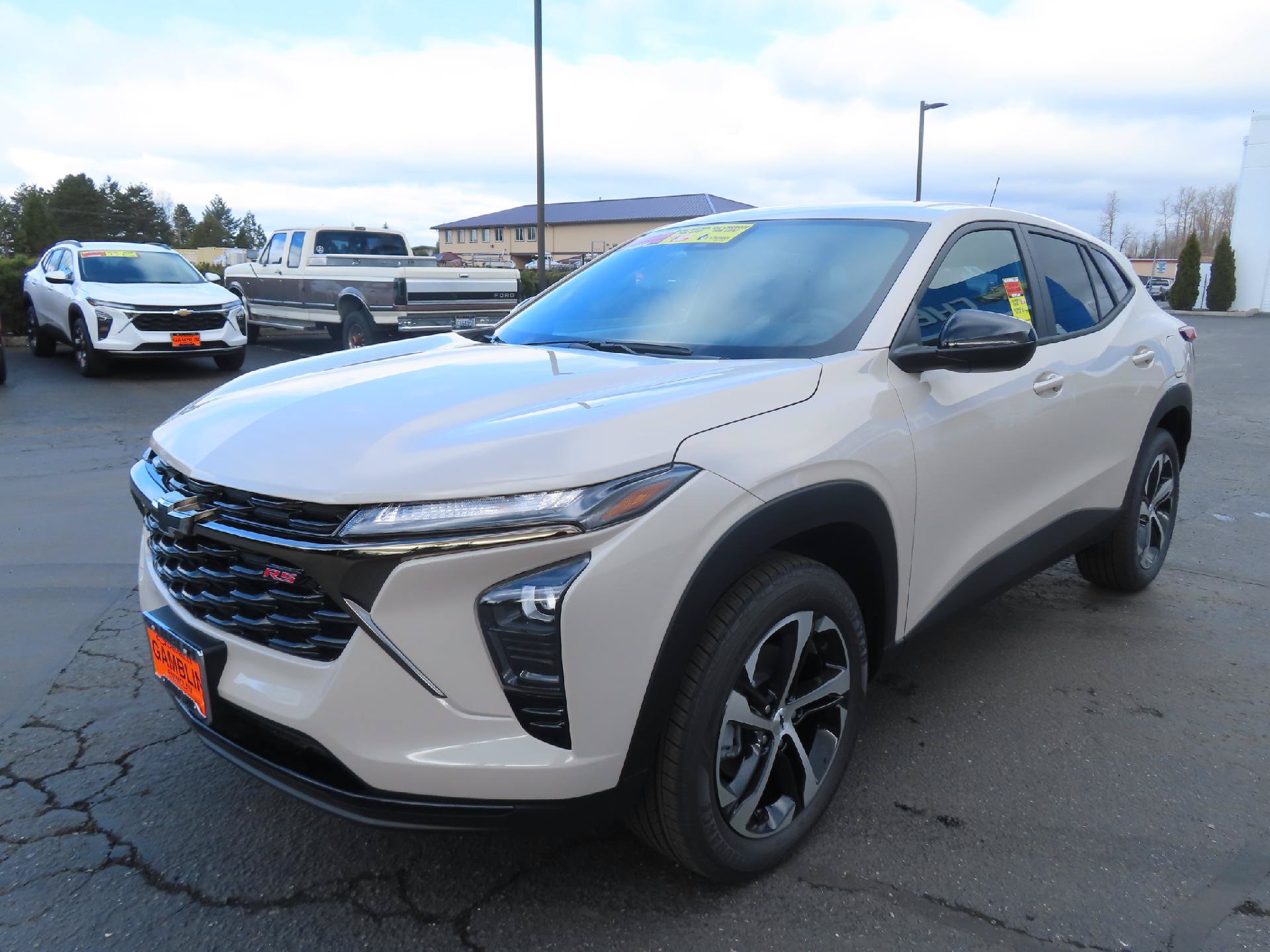 New 2026 Chevrolet Trax RS w/ Driver Confidence Package FWD image 3