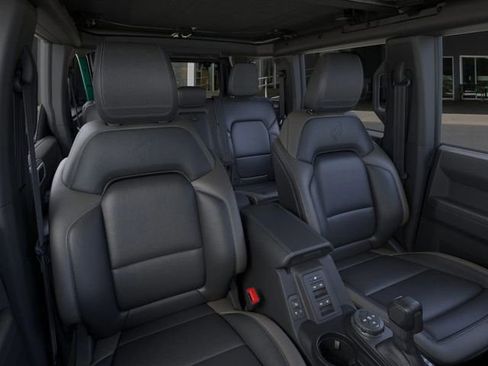 New 2025 Ford Bronco Outer Banks image 10