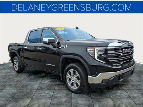 Used 2024 GMC Sierra 1500 SLT image 1