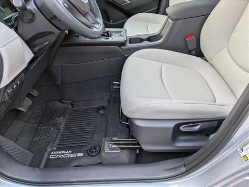 New 2026 Toyota Corolla Cross L image 4