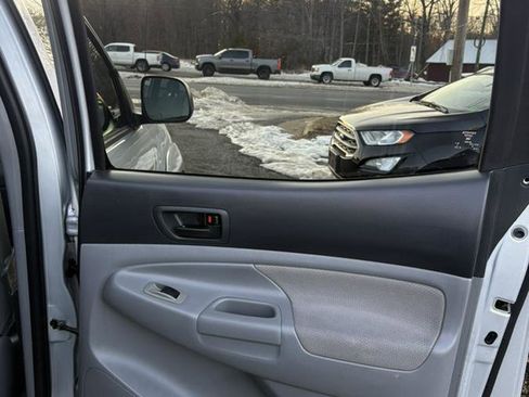 Used 2005 Toyota Tacoma 4x4 Double Cab image 18