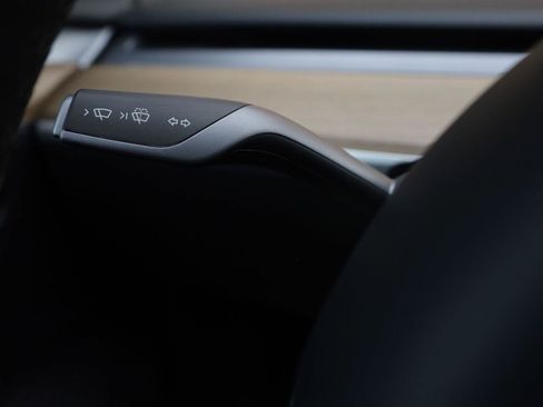 Used 2023 Tesla Model 3 Standard Range RWD image 32
