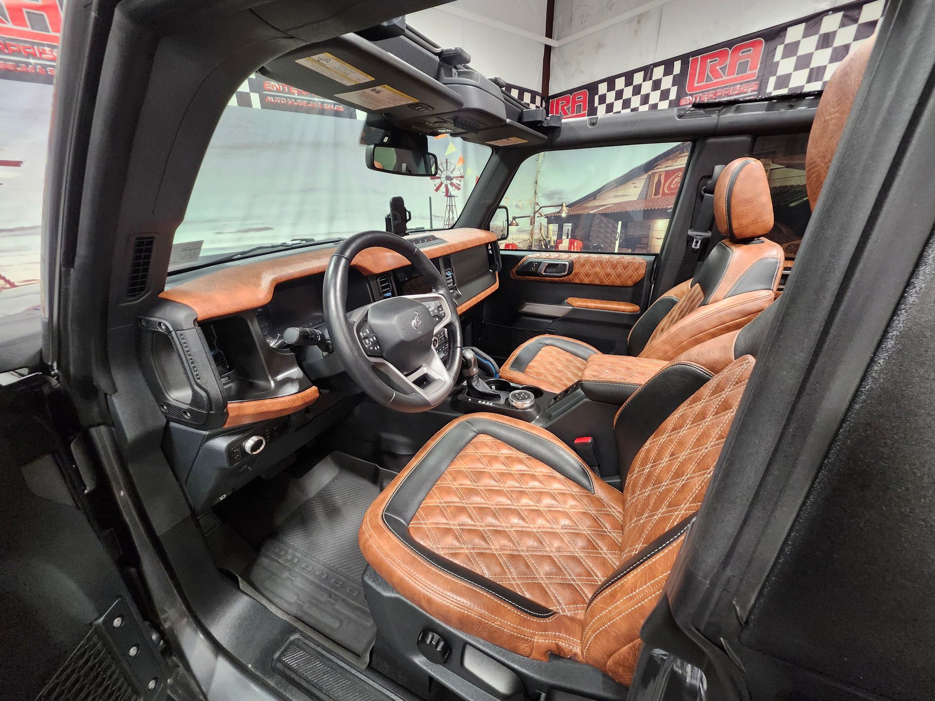 Used 2022 Ford Bronco Wildtrak AWD/4WD image 11