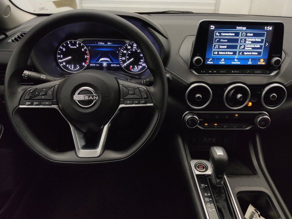 Used 2025 Nissan Sentra SV FWD image 22