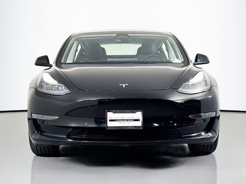 Used 2022 Tesla Model 3 RWD image 2