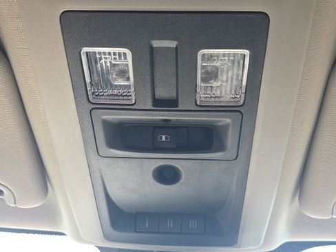 Used 2017 RAM 1500 Laramie w/ Convenience Group image 24